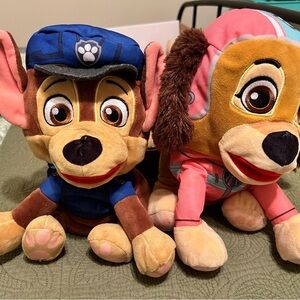 NWOT Paw Patrol Plush Puppets Set - Chase and Skye